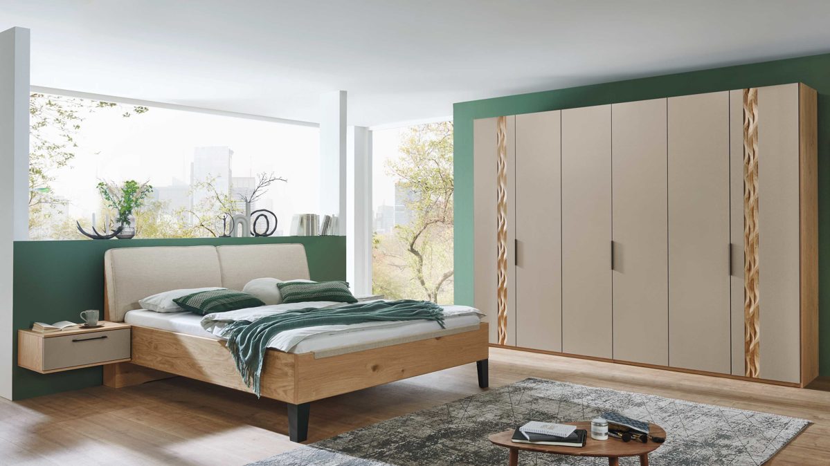 Schlafzimmer PARTNERRING COLLECTION aus Holz in Beige PARTNERRING COLLECTION Schlafzimmermöbel Callao - Komplettzimmer Balkeneiche & taupefarbener Lack - vierteilig, Liegefläche ca. 180 x 200 cm