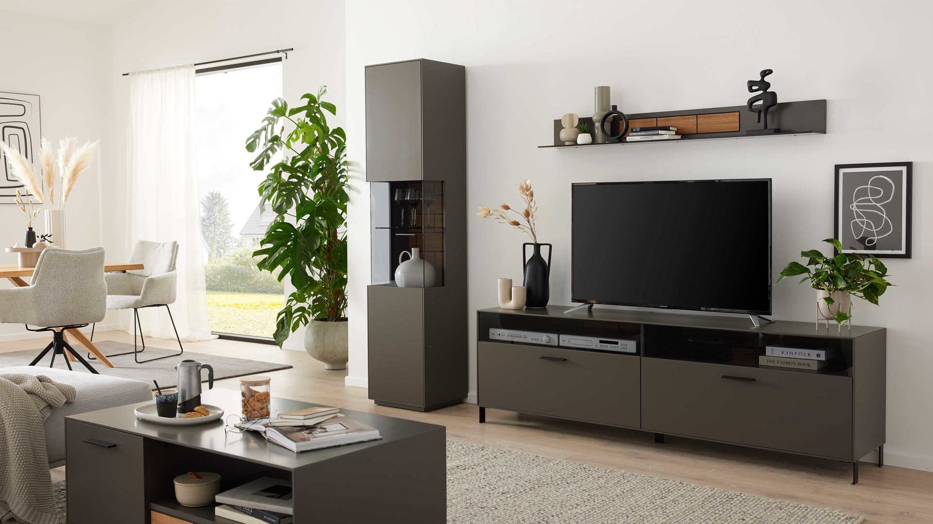 Wohnwand Interliving aus Holz in Dunkelgrau Interliving Wohnzimmer Serie 2030 - Wohnwand Wolfram Grey & Spaltholz - dreiteilig, Länge ca. 275 cm