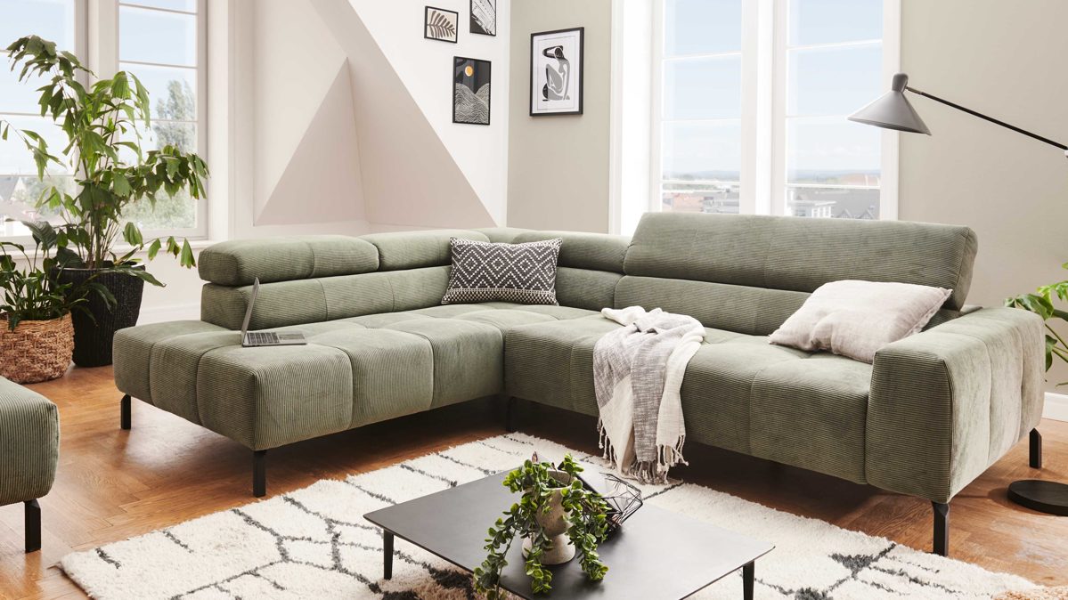 Ecksofa SOFAkultur aus Stoff in Grün SOFAkultur Programm SK 745 2.0 - Ecksofa olivfarbener Feincord - Stellfläche ca.  276 x 219 cm