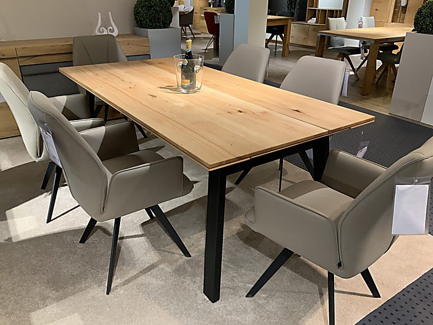 Basisprodukt  Design-Tisch IL 5102