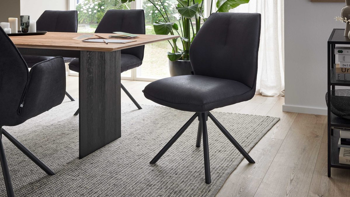 Vierfußstuhl Interliving aus Kunstfaser in Schwarz Interliving Esszimmer Serie 5116 – Polsterstuhl mit Drehfunktion carbonschwarze Mikrofaser Night & schwarzes Gestell F37