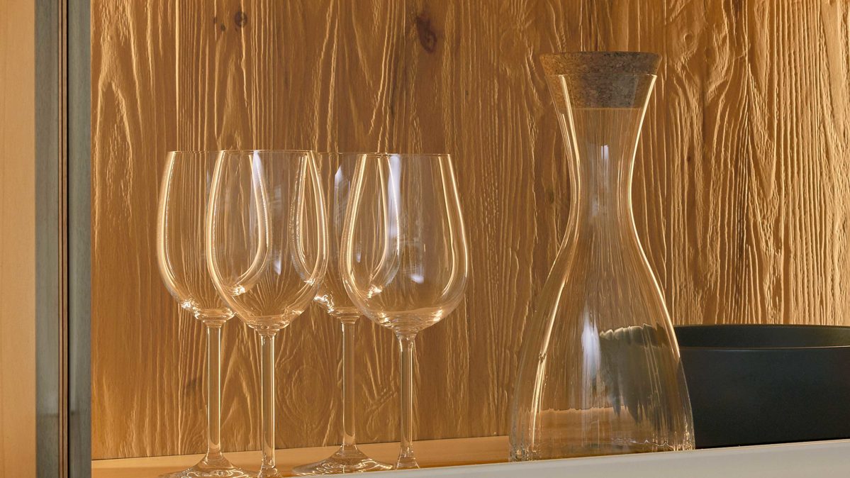 Mehrpreis Interliving aus Holz in Holzfarben Interliving Wohnzimmer Serie 2032 - geschroppte Rückwand ZRW865 ZRW865 - zweiteilig, für Vitrinen