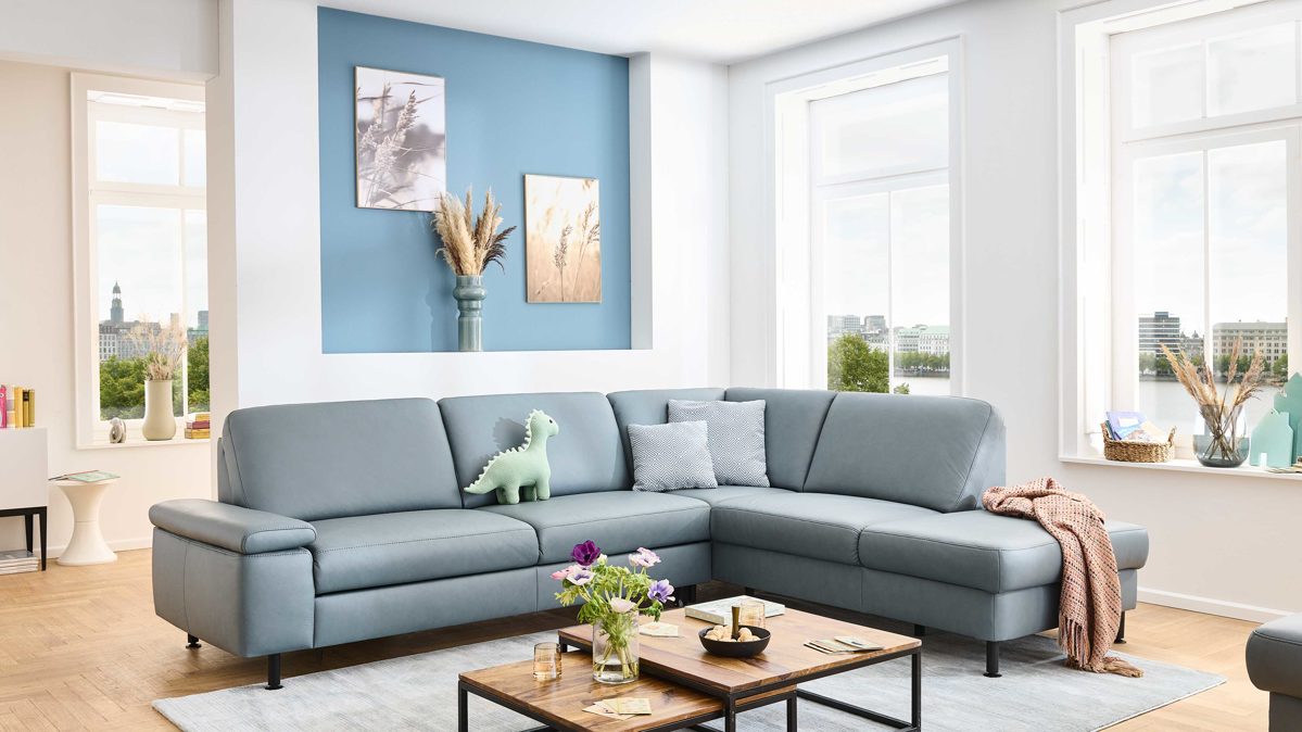 Ecksofa modulmaster aus Leder in Hellblau Modulmaster MM-PN1129 - Ecksofa stahlfarbenes Leder Vivre & schwarze Metallfüße - Stellfläche ca. 259 x 233 cm