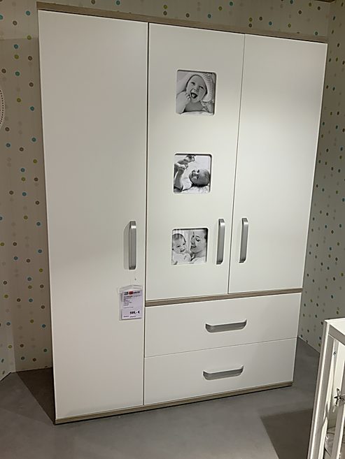 Basisprodukt  Kleiderschrank Nira