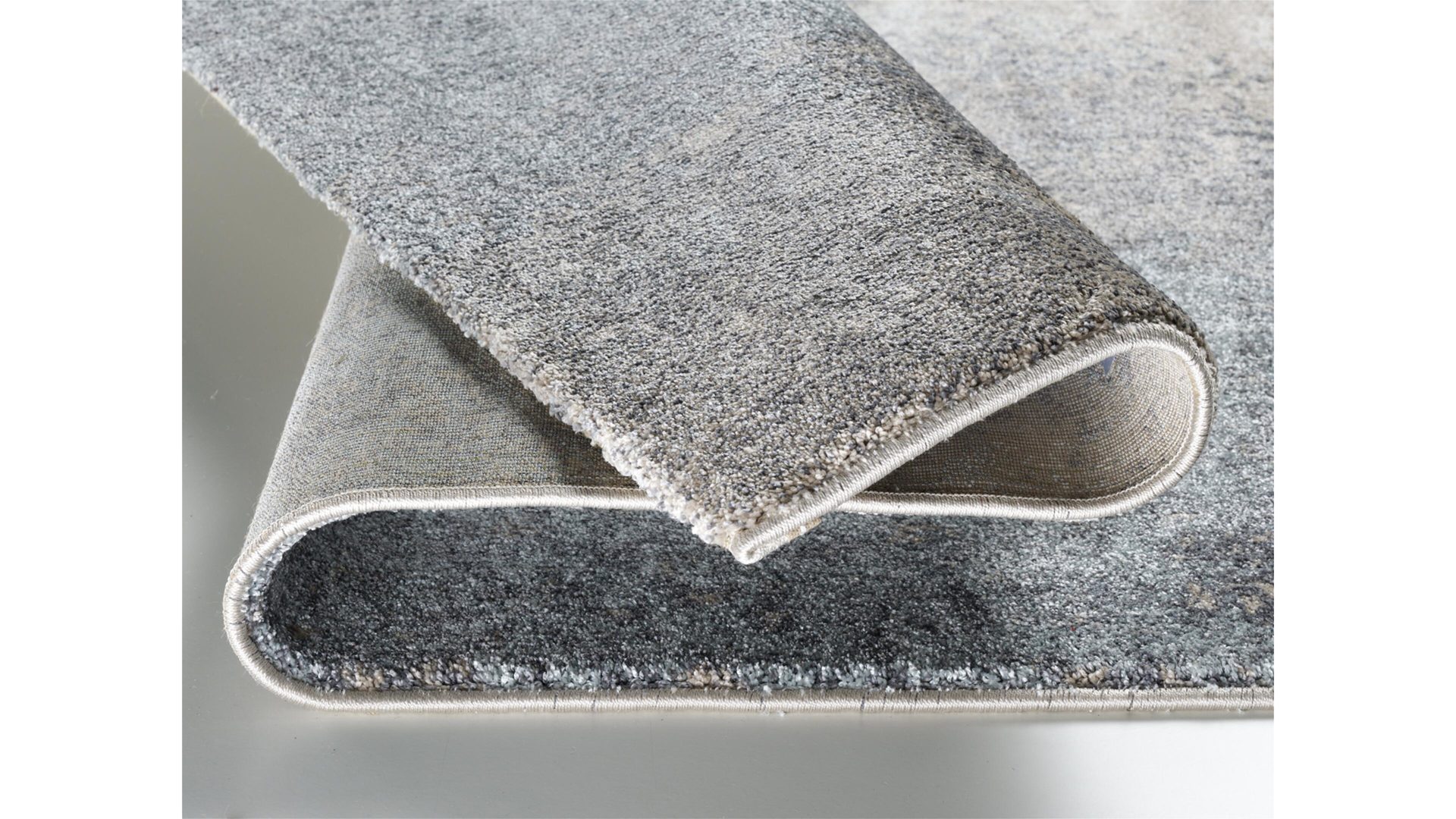 Webteppich Oci aus Kunstfaser in Türkis Designerteppich Butterfly Admiral für Ihre Wohnaccessoires türkis & naturfarben gemusterte Kunstfaser – ca.  80 x 150 cm