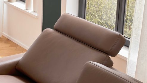 Kopfstütze Interliving aus Leder in Braun Interliving Sofa Serie 4066 – Kopfstütze walnussfarbenes Leder Cloudy noce - ca. 71 x 18 cm