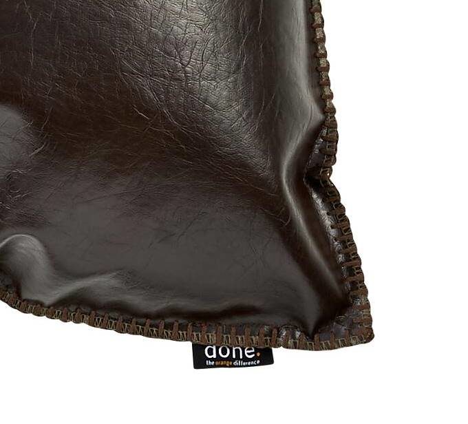 Kissenbezug /-hülle Done.® aus Stoff in Dunkelbraun done.® Kissenhülle Cushion Evil dunkelbraunes Kunstleder – ca. 65 x 65 cm