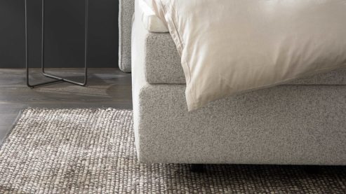 Boxspringbett Interliving aus Stoff in Grau Interliving Boxspringbett Serie 1421 hellgrauer Stoffbezug Pollux 80 - Liegefläche ca. 180 x 200 cm