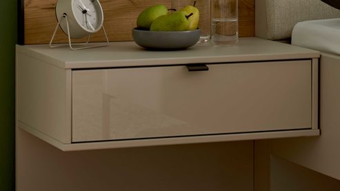 Nachtkommoden-Set Interliving aus Holz in Hellgrau Interliving Schlafzimmer Serie 1036 – Nachtkonsolen-Set Champagner - zweiteilig, ca. 60 cm