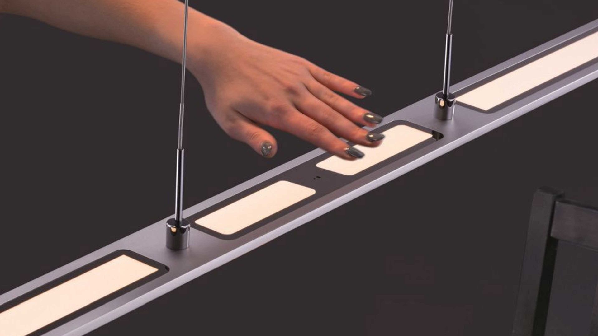 Pendelleuchte Paul neuhaus aus Metall in Metallfarben Paul Neuhaus LED-Pendelleuchte Nika Aluminium & Acrylglas – Länge ca. 100 cm