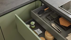 Einbauküche culineo® aus Holz in Hellgrün Culineo® Einbauküche C357  mit Einbaugeräten Olive & Schiefergrau - zweizeilig