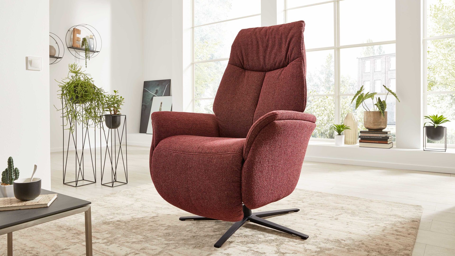 Relaxsessel Interliving aus Stoff in Rot Interliving Sessel Serie 4560 - Easy Swing Sessel 31V14 chiantifarbener Melangebezug Q2 & anthrazitfarbener Sternfuß