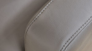 Zweisitzer COMFORT SMART aus Leder in Grau COMFORT SMART Anuk - Zweisitzer elefantfarbenes Leder Soft-Line – Länge ca. 142 cm