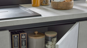 Einbauküche Interliving aus Holz in Weiß Interliving Küche Serie 3080 mit privileg Einbaugeräten weißer Beton - Stellfläche ca. 247 x 308 cm