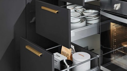 Einbauküche Nobilia® aus Holz in Schwarz nobilia® Einbauküche Easytouch mit privileg E-Geräte, z. B. Kühlschrank Grafitschwarz & Metal Oxid – Stellfläche ca. 277 x 217 cm