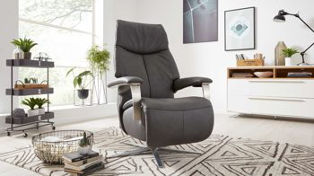 Relaxsessel Interliving aus Leder in Grau Interliving Sessel Serie 4551 – Komfortsessel colafarbenes LongLife-Leder & edelstahlfarbener Sternfuß – zwei Motoren