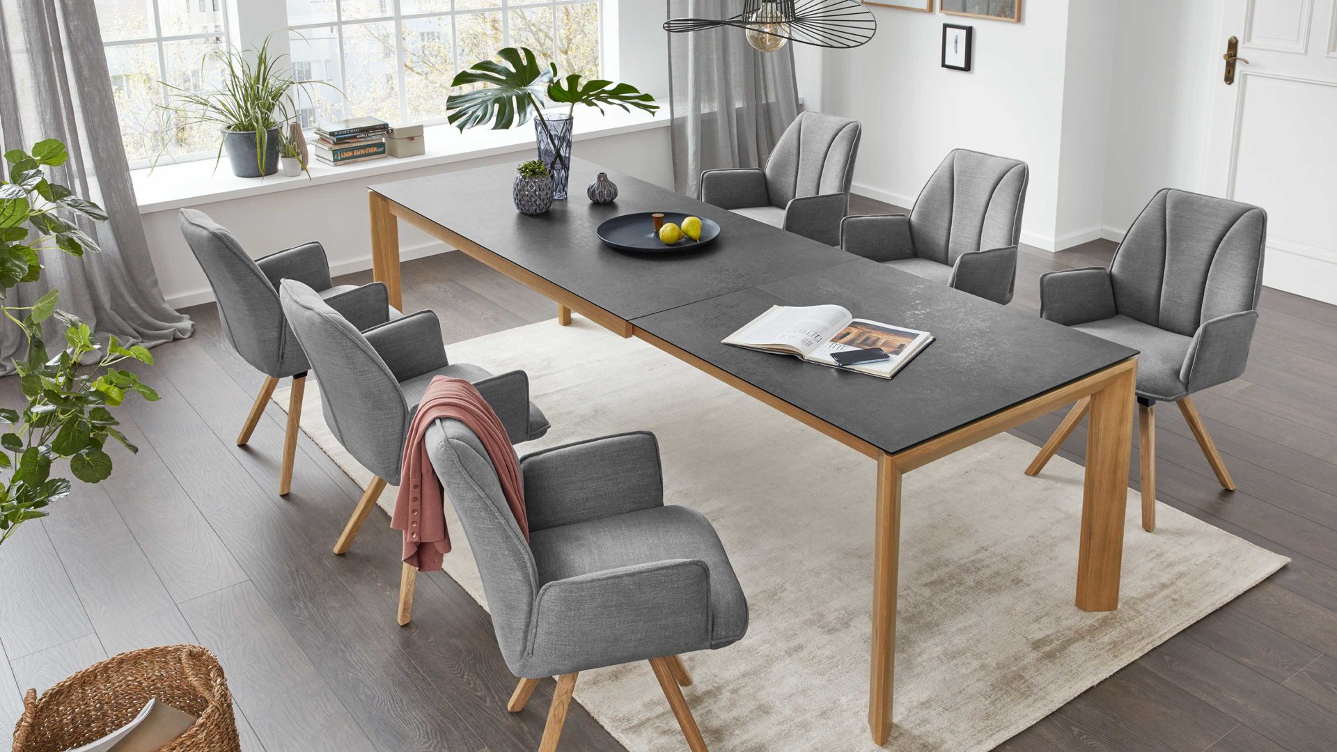 Auszugtisch Interliving aus Holz in Grau Interliving Esszimmer Serie 5102 – Auszugtisch V133 granitfarbenes HPL & Wildeiche – ca. 180-280 x 90 cm