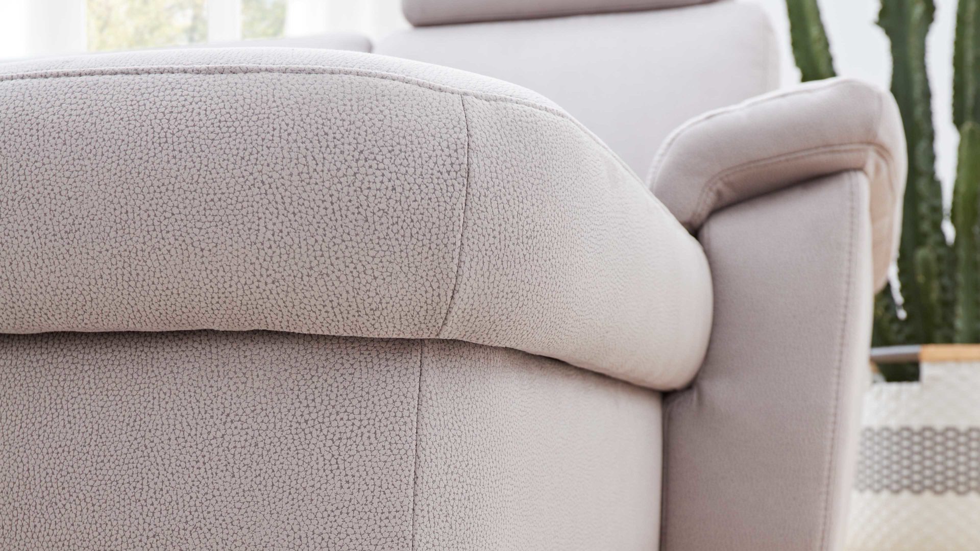 Ecksofa modulmaster aus Stoff in Hellgrau Modulmaster MM-ZE1059 Ecksofa in U-Form für geschmackvolles Wohnen alufarbene Mikrofaser Holiday & matte Metallfüße - Stellmaß ca. 240 x 330 cm