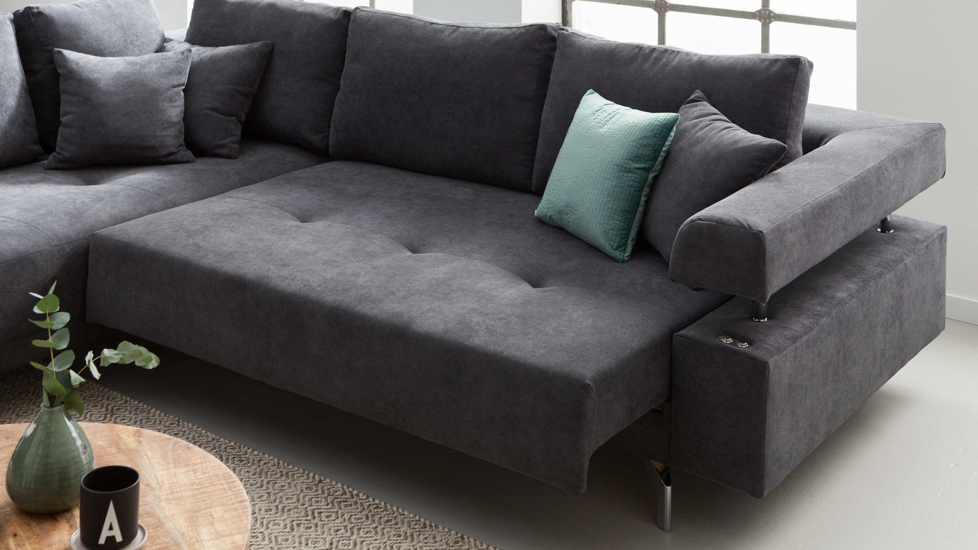 Ecksofa KAWOO aus Stoff in Anthrazit KAWOO Polstermöbel Serie Dream - Funktions-Ecksofa bzw. Polsterecke anthrazitfarbener Bezug Sun 96 & Metallfüße – Stellfläche ca. 224 x 270 cm