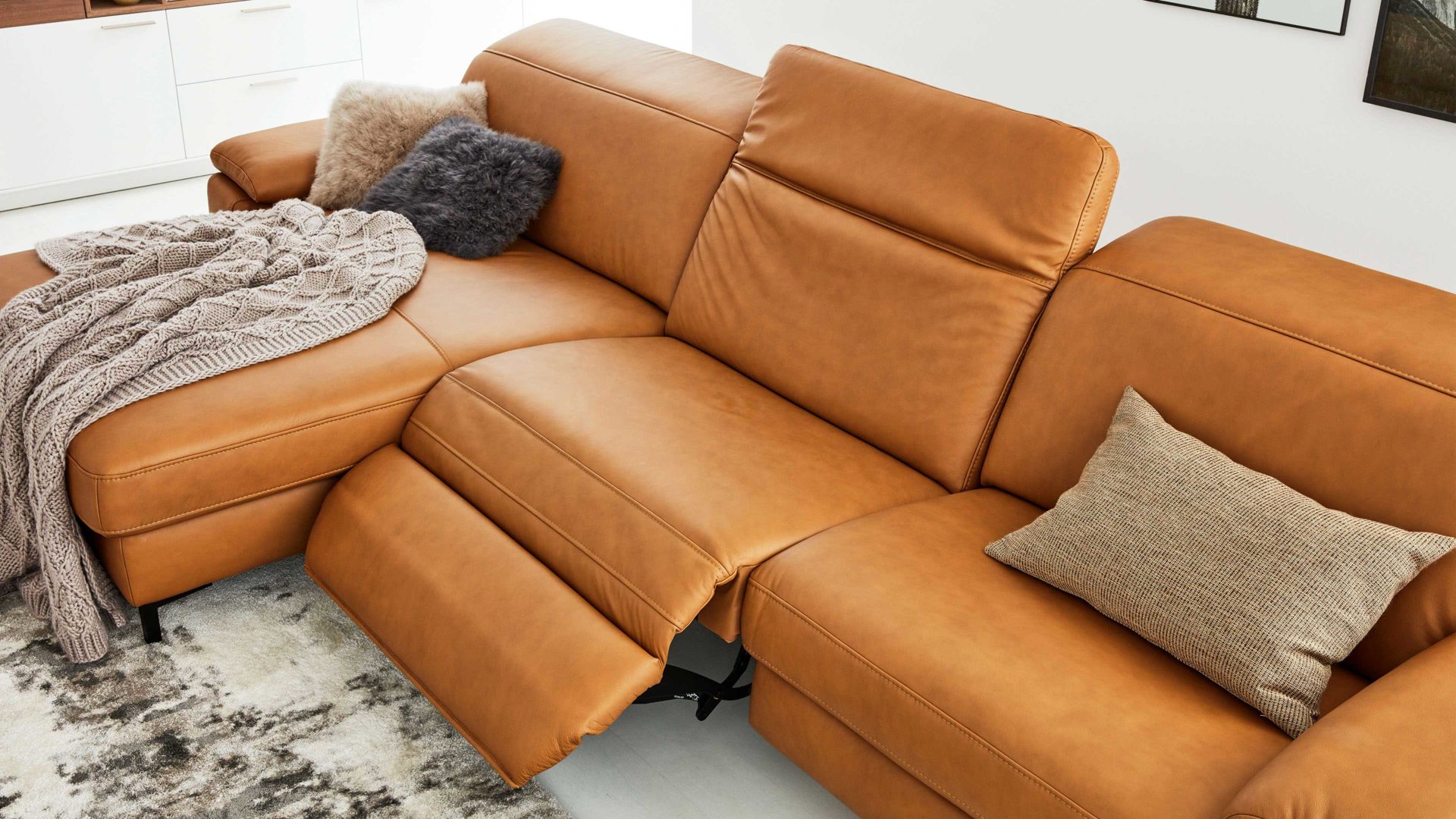 Funktion Interliving aus Metall in Transparent Interliving Sofa Serie 4054 – WallAway-Funktion Funktions-Mehrpreis – ein Motor