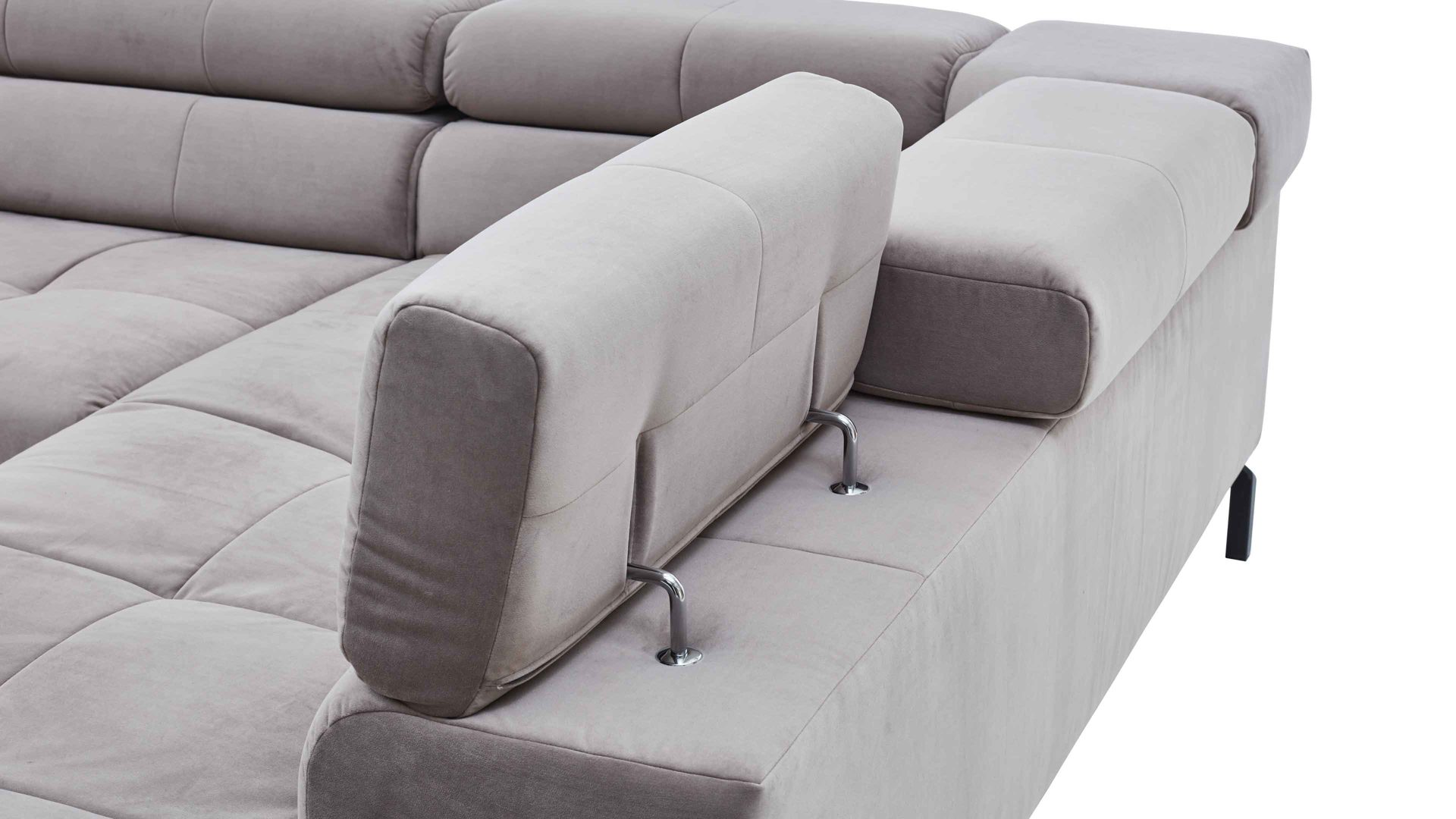 Ecksofa SOFAkultur aus Stoff in Hellgrau SOFAkultur Programm SK 745 2.0 - Ecksofa silberfarbener Bezug Velvet - Stellfläche ca.  276 x 219 cm
