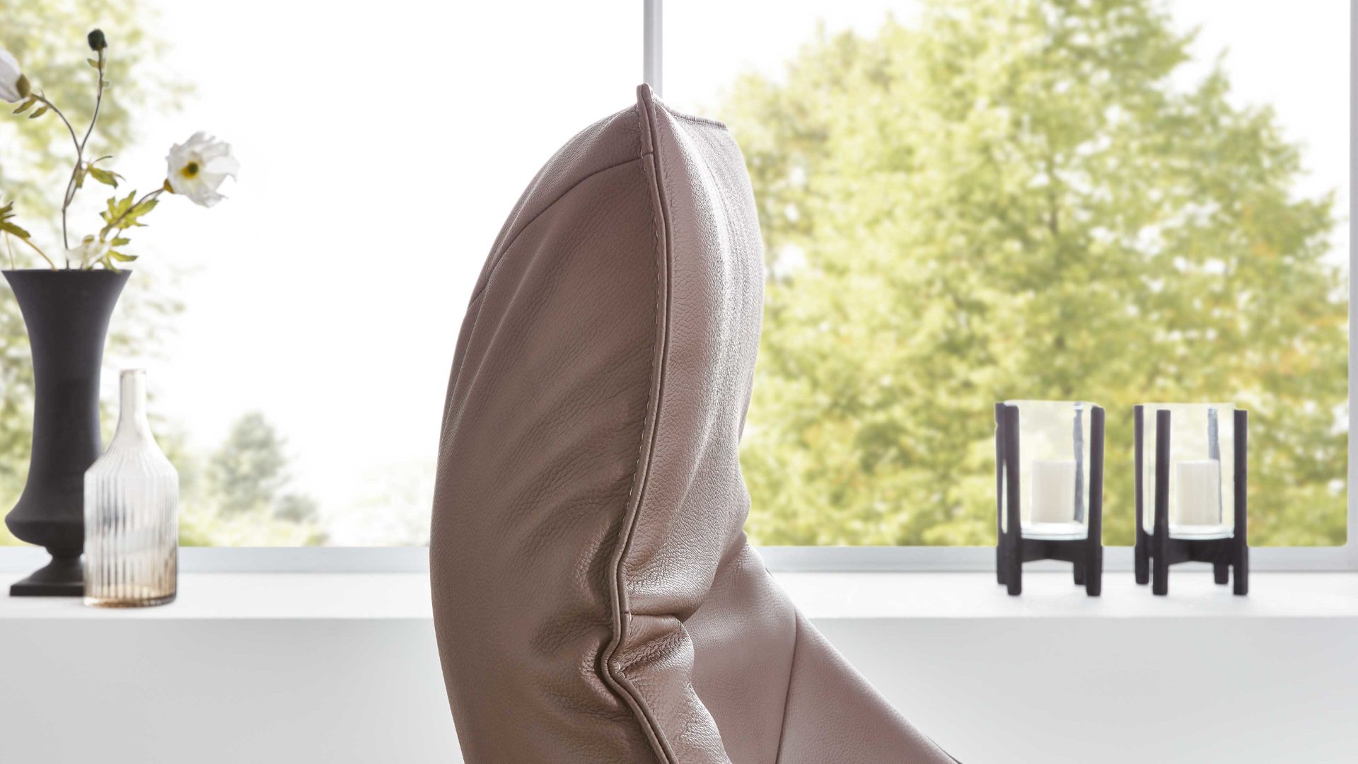 Relaxsessel comfortmaster besser sitzen, liegen, leben aus Leder in Braun Comfortmaster 7937 - Relaxsessel kokosfarbenes Leder Rustika & Edelstahl-Sternfuß