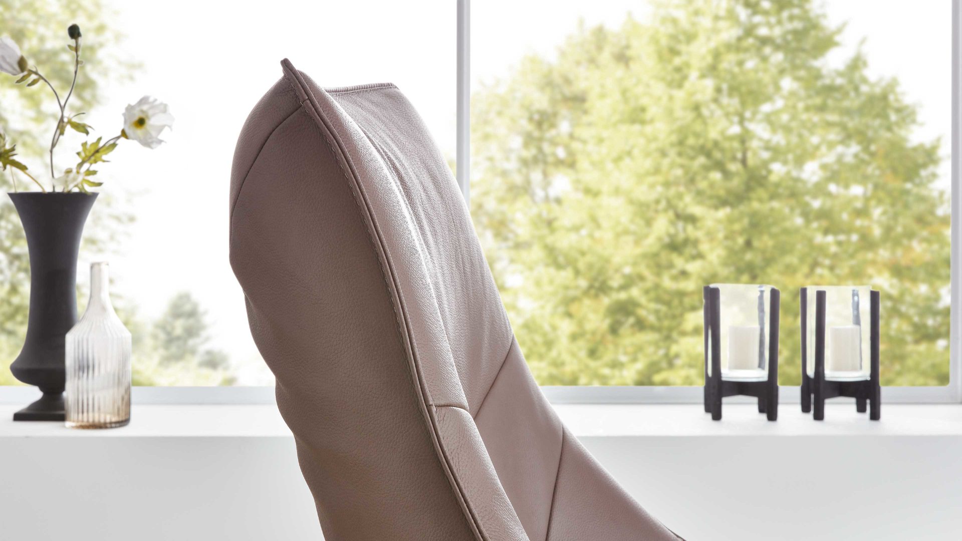 Relaxsessel comfortmaster besser sitzen, liegen, leben aus Leder in Braun Comfortmaster 7937 - Relaxsessel kokosfarbenes Leder Rustika & Edelstahl-Sternfuß