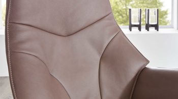 Relaxsessel comfortmaster besser sitzen, liegen, leben aus Leder in Braun Comfortmaster 7937 - Relaxsessel kokosfarbenes Leder Rustika & Edelstahl-Sternfuß