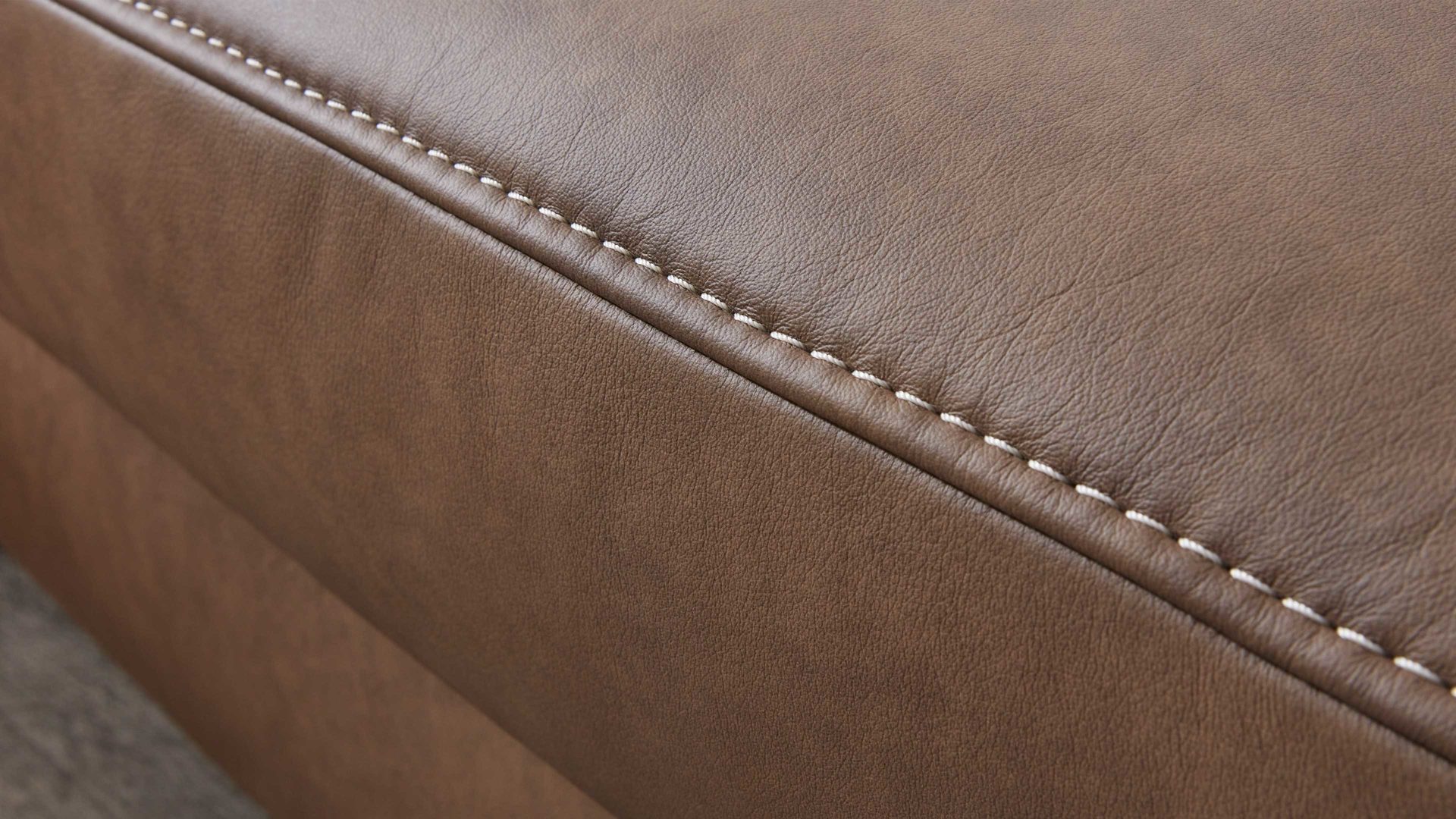 Ecksofa comfortmaster besser sitzen, liegen, leben aus Leder in Hellbraun Comfortmaster 1180 Spektra - Ecksofa wüstenfarbenes LongLife-Leder - Stellfläche ca. 280 x 239 cm