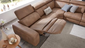 Ecksofa comfortmaster besser sitzen, liegen, leben aus Leder in Hellbraun Comfortmaster 1180 Spektra - Ecksofa mit Wall-Free wüstenfarbenes LongLife-Leder - Stellfläche ca. 280 x 239 cm