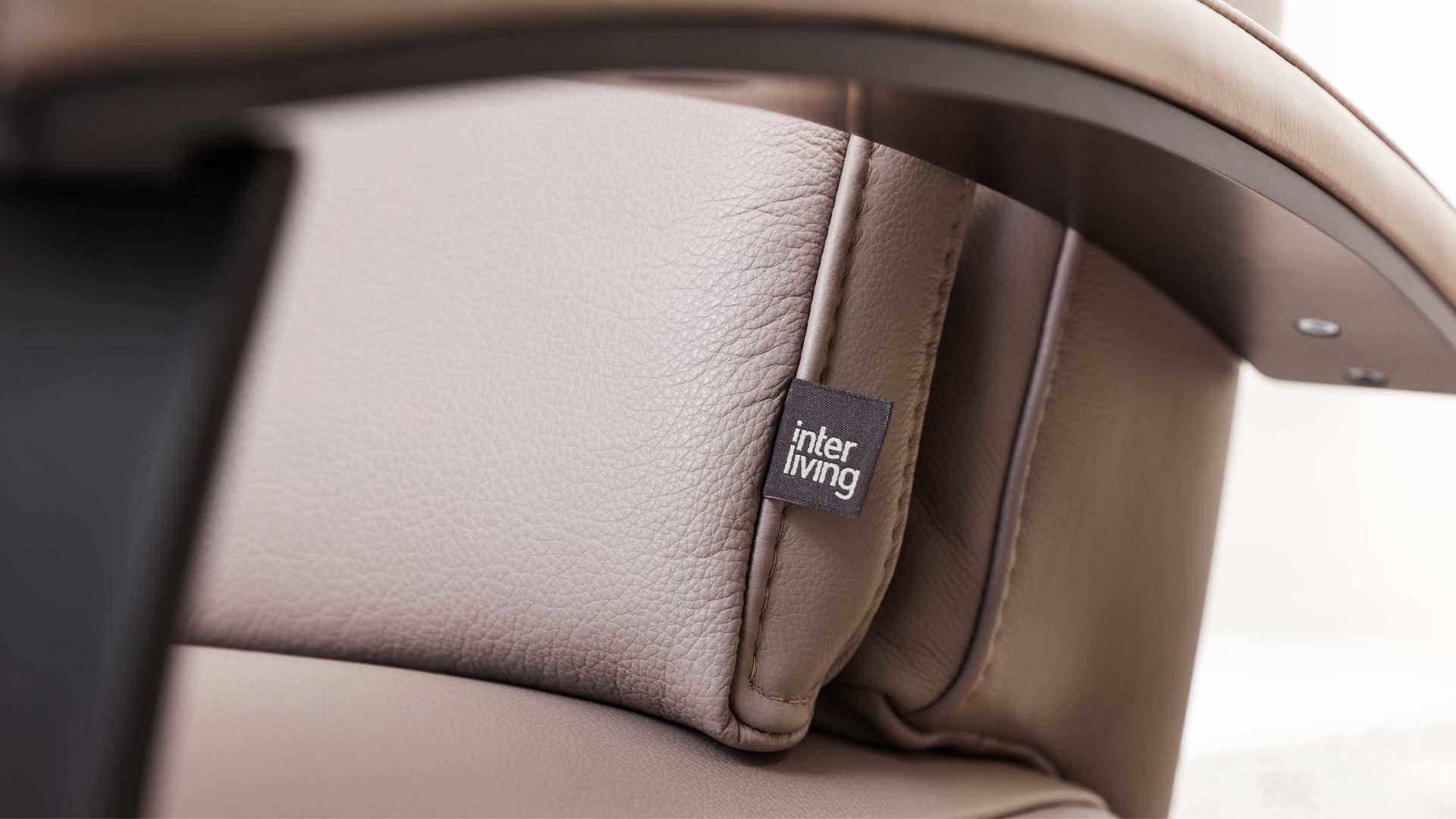 Relaxsessel Interliving aus Leder in Hellgrau Interliving Sessel Serie 4541 – Relaxsessel F motorisch - granitfarbenes LongLife-Leder Credo & Sternfuß V4S