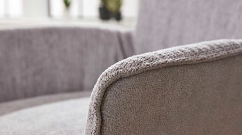 Polsterstuhl Interliving aus Stoff in Hellgrau Interliving Esszimmer Serie 5111 – Schalensessel 9032-04 platinfarbene Bezugkombi 959 & schwarzes Eisen