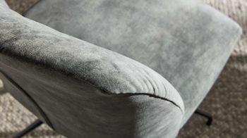 Polsterstuhl Interliving aus Stoff in Grün Interliving Esszimmer Serie 5110 - Polsterstuhl CO810 grüner Bezug Genova & schwarzer Spinnenfuß