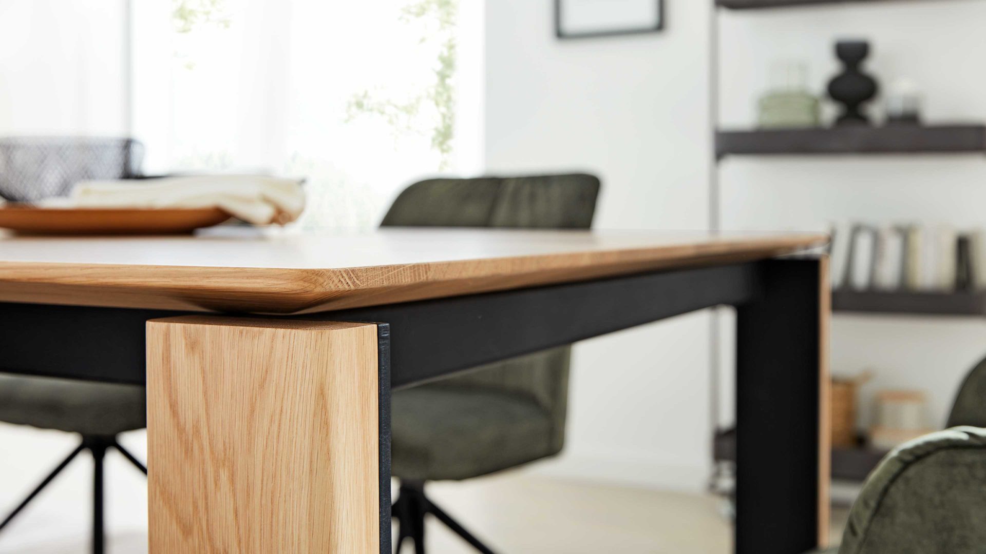 Esstisch Interliving aus Holz in Holzfarben Interliving Esszimmer Serie 5110 - Esstisch Eiche natur - ca. 220 x 100 cm