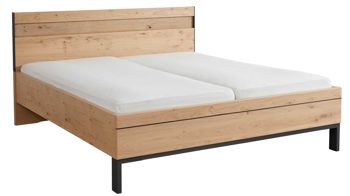 Bettgestell Interliving aus Holz in Holzfarben Interliving Schlafzimmer Serie 1024 – Bettgestell Winkelfüße, Liegefläche ca. 200 x 200 cm - Balkeneiche