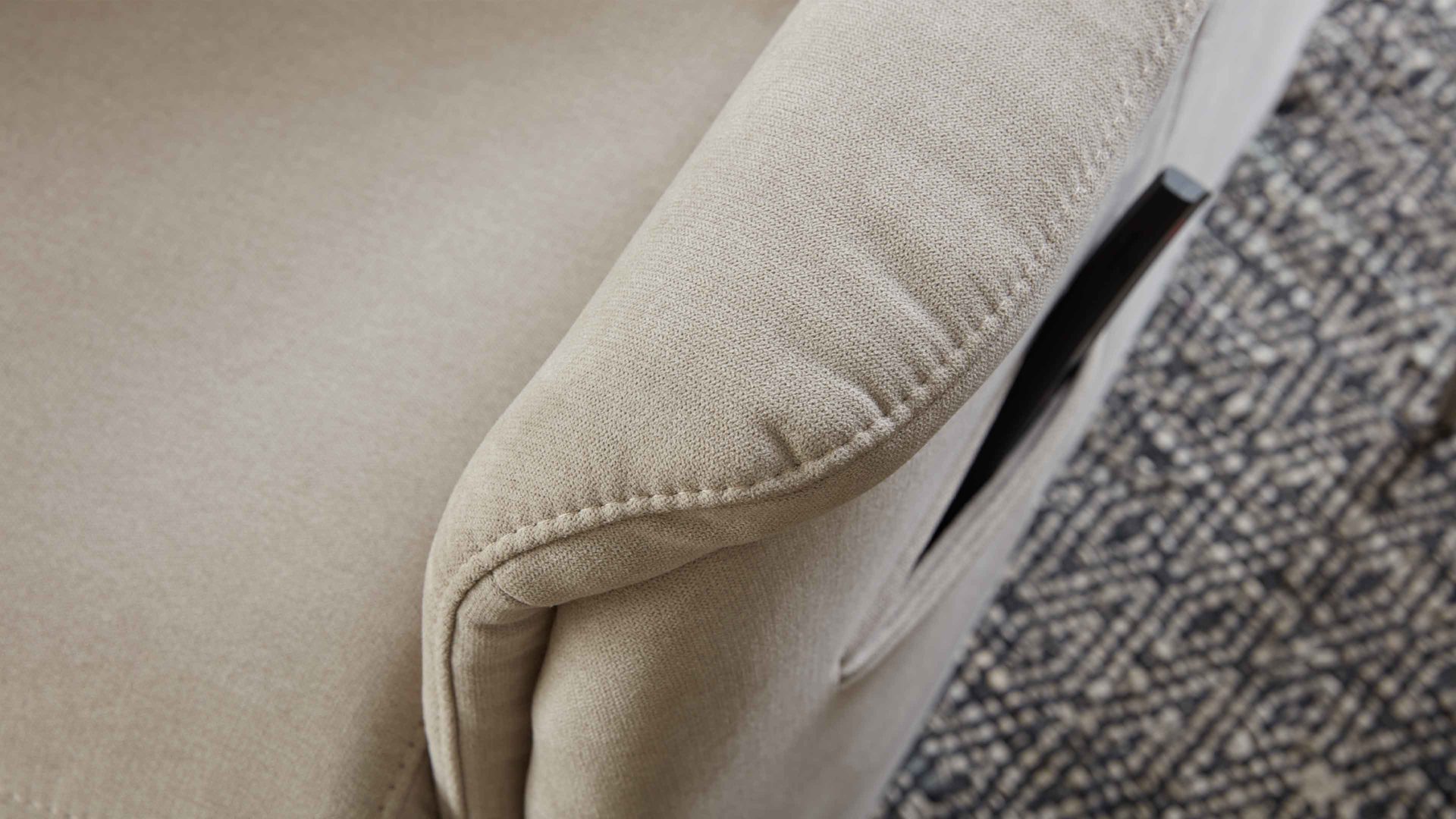 Relaxsessel comfortmaster besser sitzen, liegen, leben aus Stoff in Beige Comfortmaster CM-HU1157 - Relaxsessel B ecrufarbener Bezug Kira - Ergonomie L