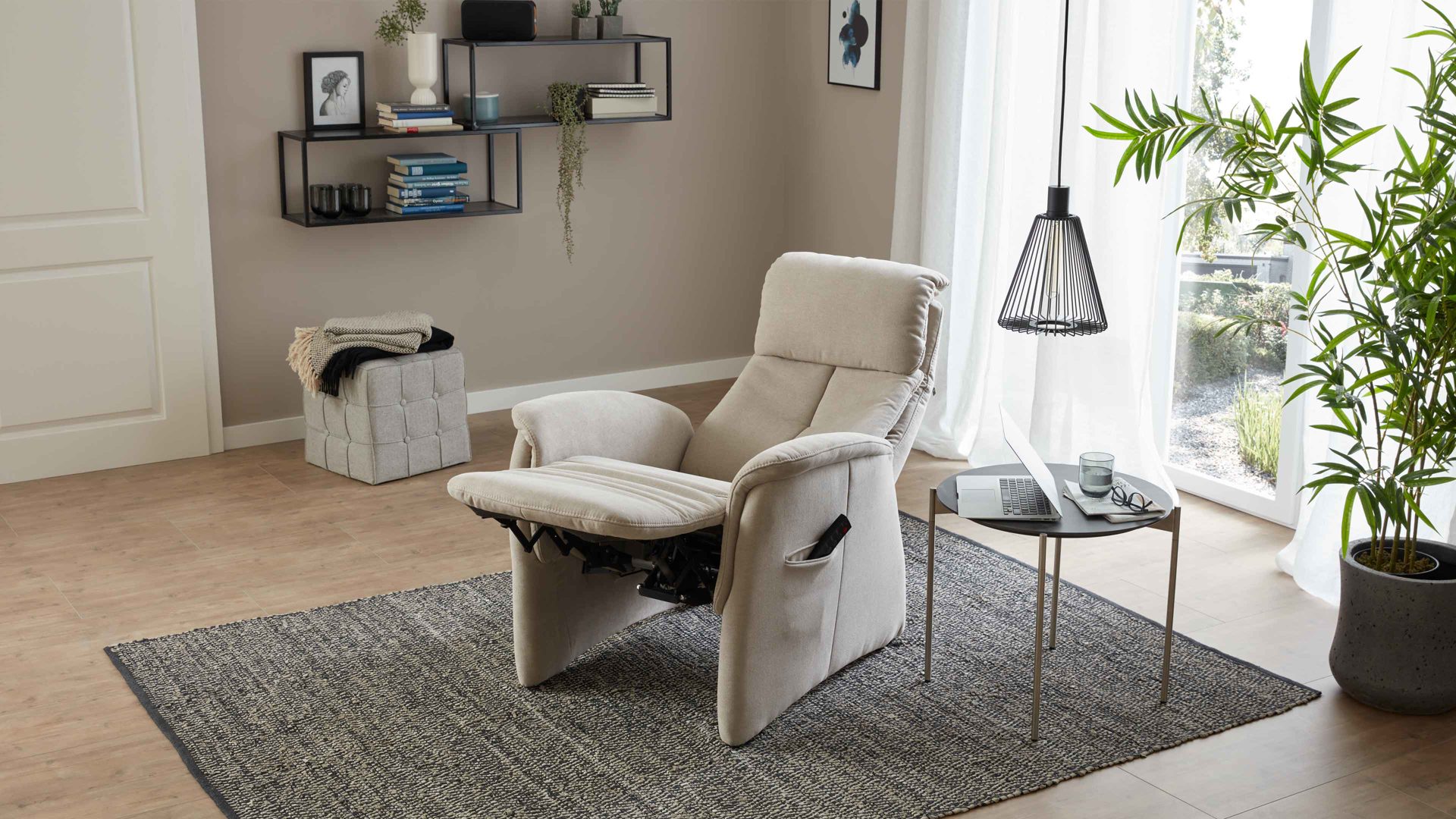 Relaxsessel comfortmaster besser sitzen, liegen, leben aus Stoff in Beige Comfortmaster CM-HU1157 - Relaxsessel B ecrufarbener Bezug Kira - Ergonomie L
