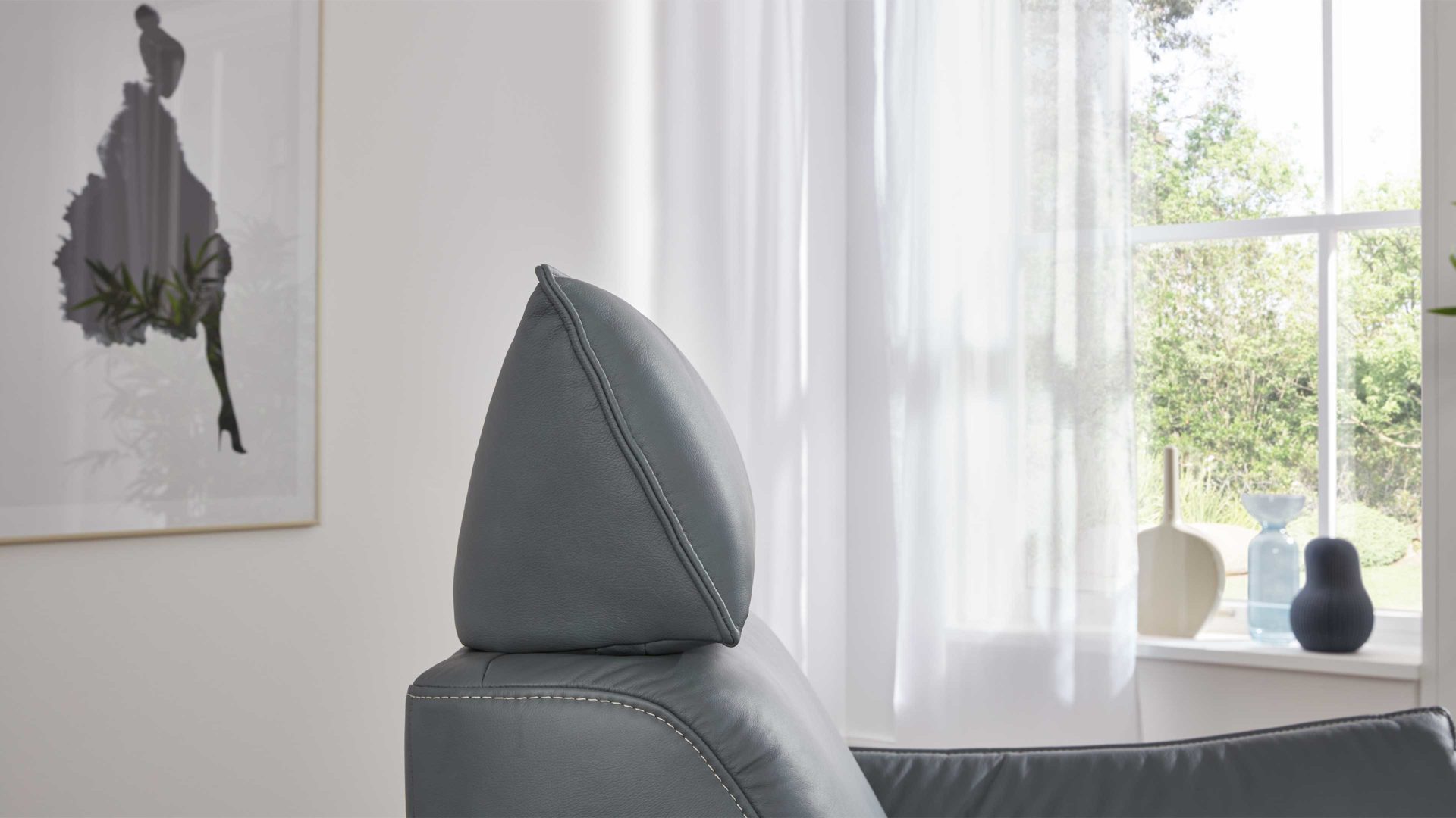 Relaxsessel comfortmaster besser sitzen, liegen, leben aus Leder in Hellblau Comfortmaster 7267 - Relaxsessel 24L44 manuell - seefarbenes LongLife-Leder & anthrazitfarbener Sternfuß