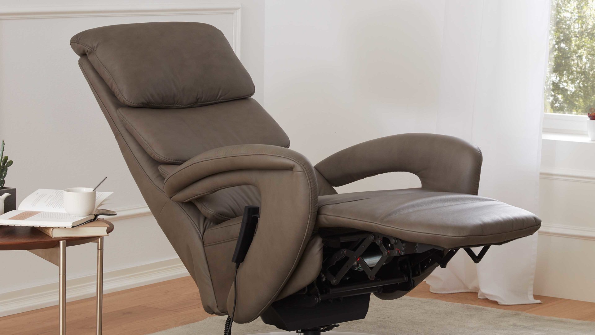 Relaxsessel comfortmaster besser sitzen, liegen, leben aus Leder in Dunkelgrau Comfortmaster CM-HU1060 – Relaxsessel B graues Leder Torro & Drehteller V6