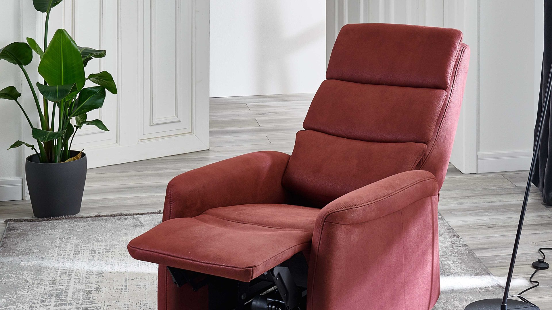 Relaxsessel OrthoSedis aus Kunstfaser in Rot OrthoSedis OS-HU1043 - Relaxsessel A8 mit Aufstehhilfe und Federkern weinrote Mikrofaser Deluxe - Ergonomie S