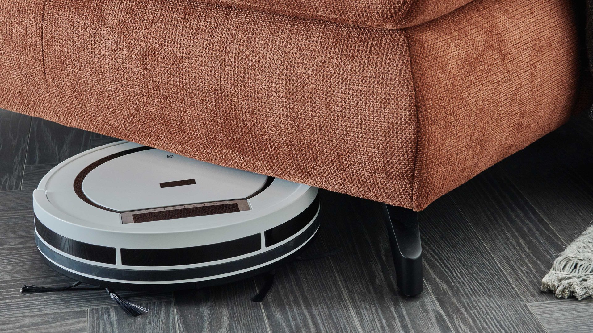 Polsterhocker KAWOO aus Stoff in Orange KAWOO Polsterprogramm Torino XC - Hocker kupferfarbenes Flachgewebe Paris & schwarze Metallfüße – Breite ca. 132 cm