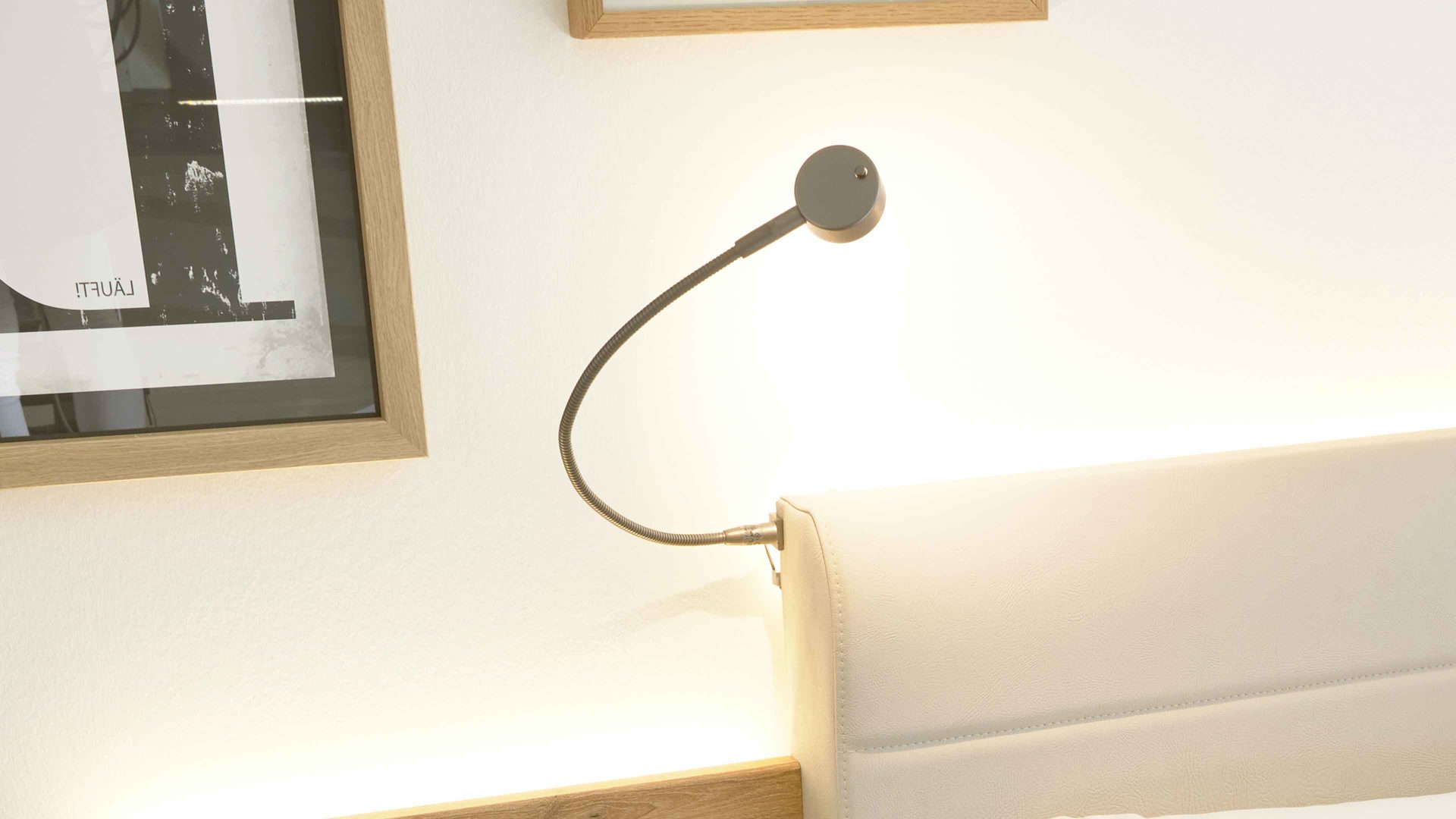 Möbelbeleuchtung Interliving aus Metall in Dunkelgrau Interliving Schlafzimmer Serie 1026 – Flexleuchten-Set 100 zweiteilig