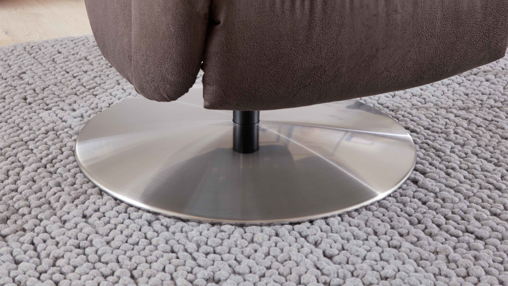 Relaxsessel modulmaster aus Stoff in Dunkelbraun Modulmaster MM-MP1063 - Relaxsessel 1DRF nougatfarbene Mikrofaser Saddle & Tellerfuß