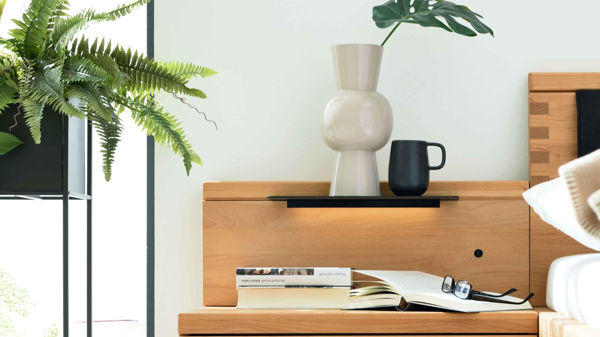 Paneel Interliving aus Holz in Holzfarben Interliving Schlafzimmer Serie 1028 – Paneelaufsatz-Set 1672B zweiteilig - mit Beleuchtung