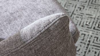 Polsterstuhl Interliving aus Stoff in Grau Interliving Esszimmer Serie 5504 - Armlehnstuhl grauer Bezug Concrete DCT 99 & schwarzer Drehfuß S 349