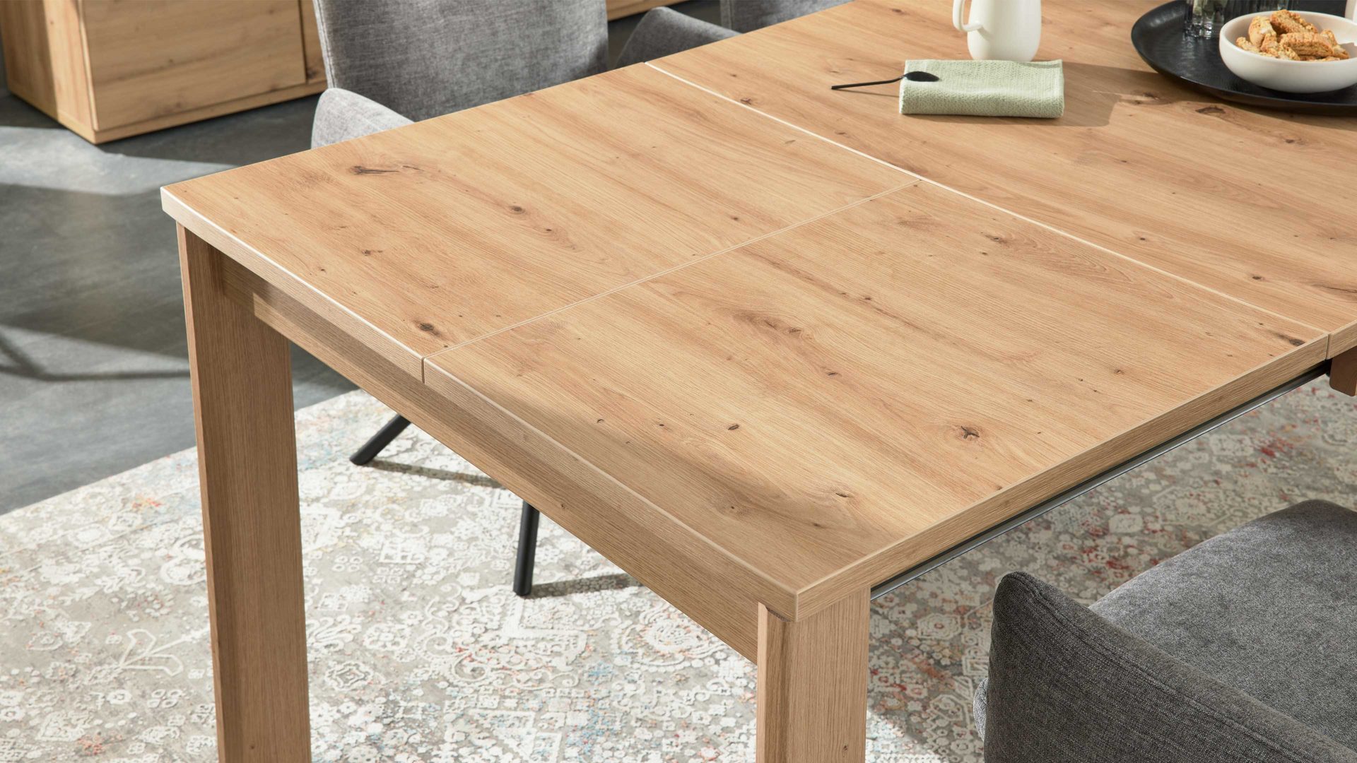 Auszugtisch Interliving aus Holz in Holzfarben Interliving Wohnzimmer Serie 2110 - Auszugtisch TEF3.160 Alteiche - ca. 160 - 220 x 90 cm