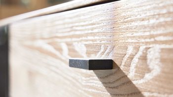 Wohnwand Interliving aus Holz in Holzfarben Interliving Wohnzimmer Serie 2025 - Wohnwand 84 Wildeiche, Anthrazit & Kork - dreiteilig, Breite ca. 265 cm