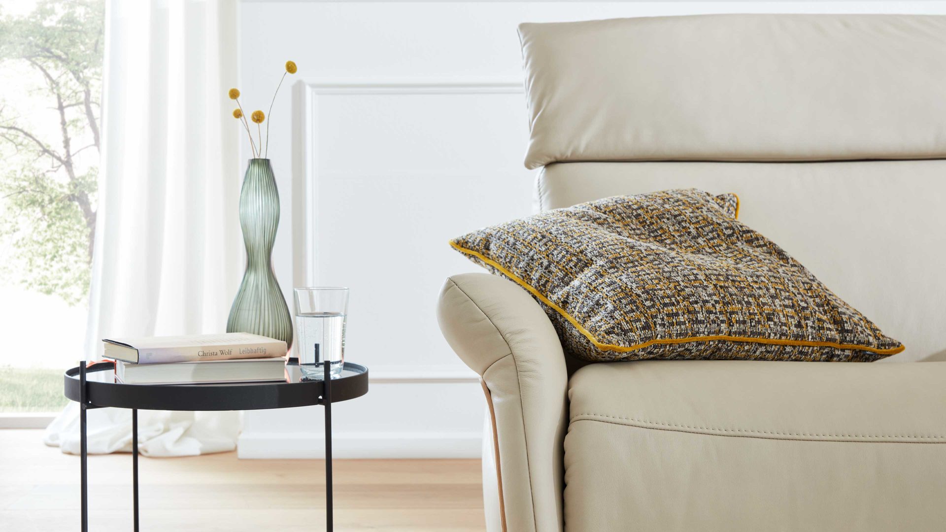 Ecksofa comfortmaster besser sitzen, liegen, leben aus Leder in Weiß Comfortmaster 4160 - Relax-Wohnlandschaft mit Funktionen klifffarbenes LongLife-Leder – Stellfläche ca. 305 x 166 cm