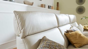 Ecksofa comfortmaster besser sitzen, liegen, leben aus Leder in Weiß Comfortmaster 4160 - Relax-Wohnlandschaft mit Funktionen klifffarbenes LongLife-Leder – Stellfläche ca. 305 x 166 cm