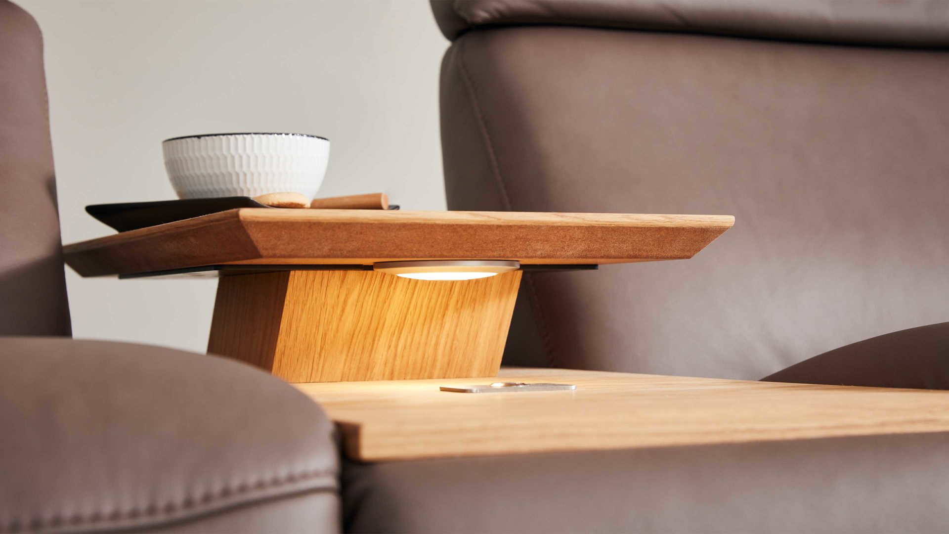 2,5-Sitzer comfortmaster besser sitzen, liegen, leben aus Leder in Dunkelbraun Comfortmaster 4160 - 2,5-Sitzer 44 Q mit Cumuly-Funktionen sattelfarbenes LongLife-Leder – Breite ca. 207 cm